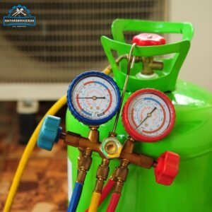 This is a gas cylinder. Its gas is used in air conditioners. This image is a photo posted from the QatarService24.com website.
